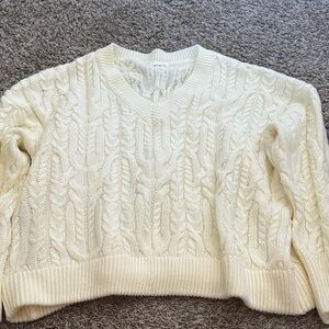 Better BE V-Neck Cream Cable Knit Sweater/Shorts Set